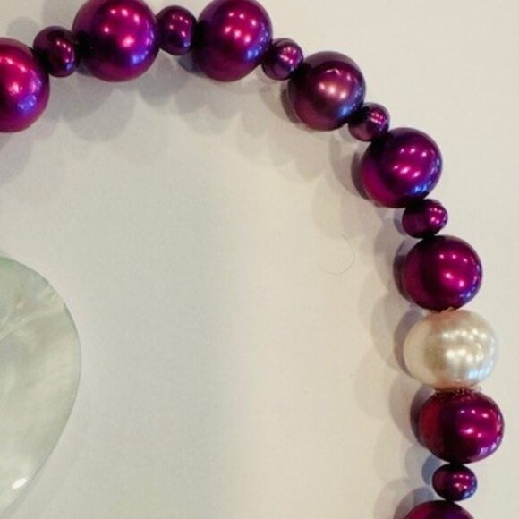 Sale - Fresh Water Pearls, Mother Of Pearl Elastic Bracelet - Picture 3 of 4